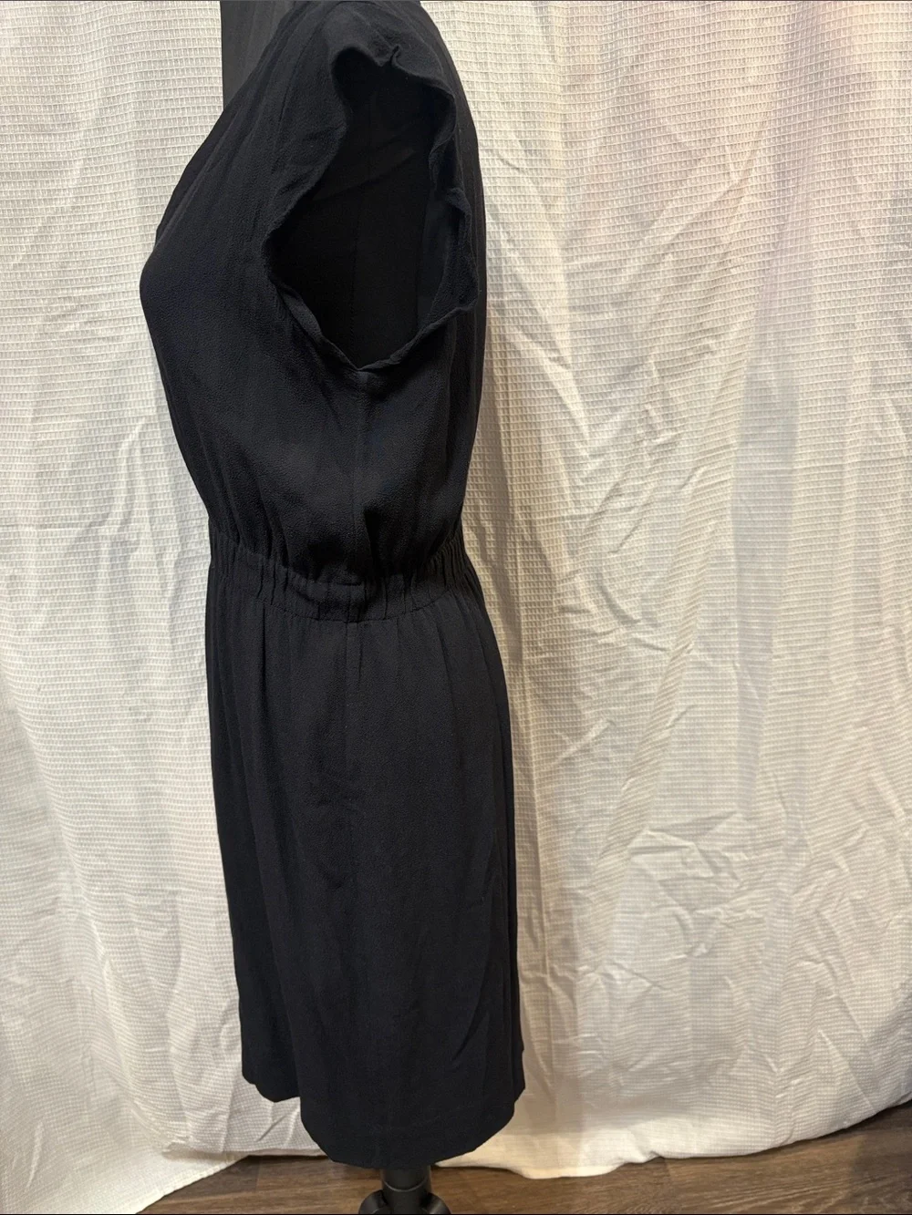 Women’s Black V-Neck Elastic Waist Dress
